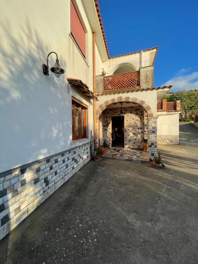 Loren House, Relaxing Location With Seaview マッサ・ルブレンセ エクステリア 写真